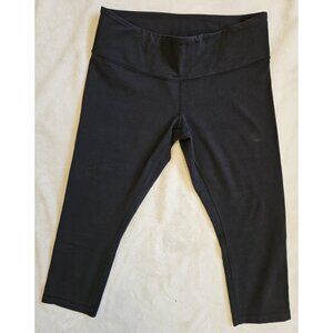 Lululemon Womens Capri Leggings Pants Size 10 Black Athletic Cropped 20” Inseam